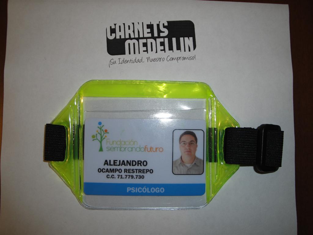 brazalete porta carnet